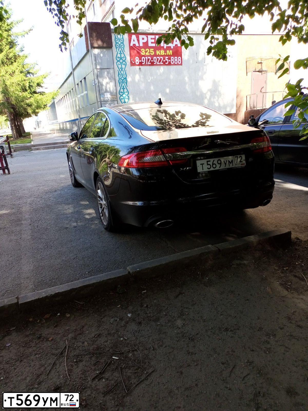 Фото автомобиля JAGUAR XF-SERIE, 2012 — госномер Т569УМ72. Цвет: ЧЕРНЫЙ