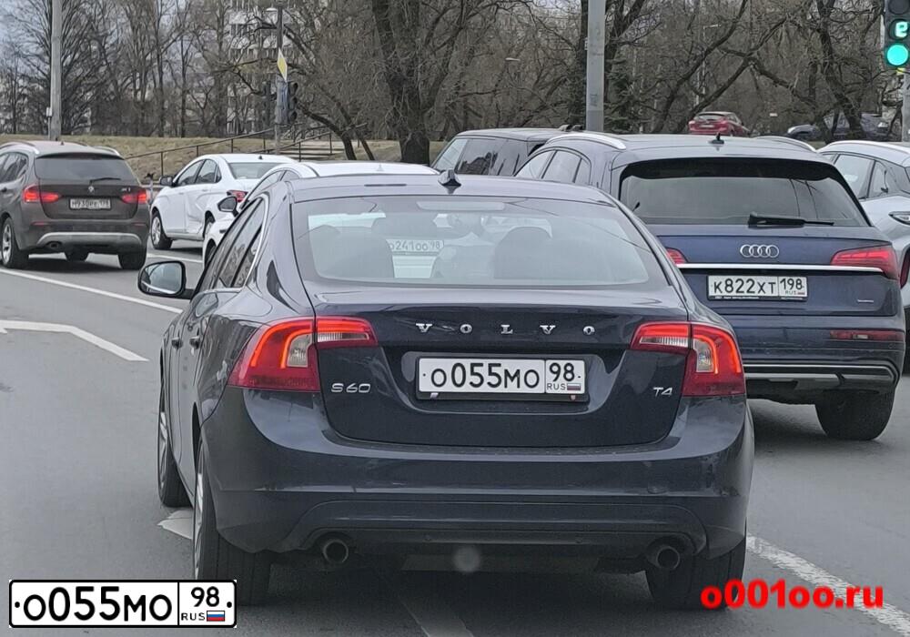 Фото автомобиля MERCEDES M-KLASSE, 2011 — госномер Е404АВ99. Цвет: ЧЕРНЫЙ