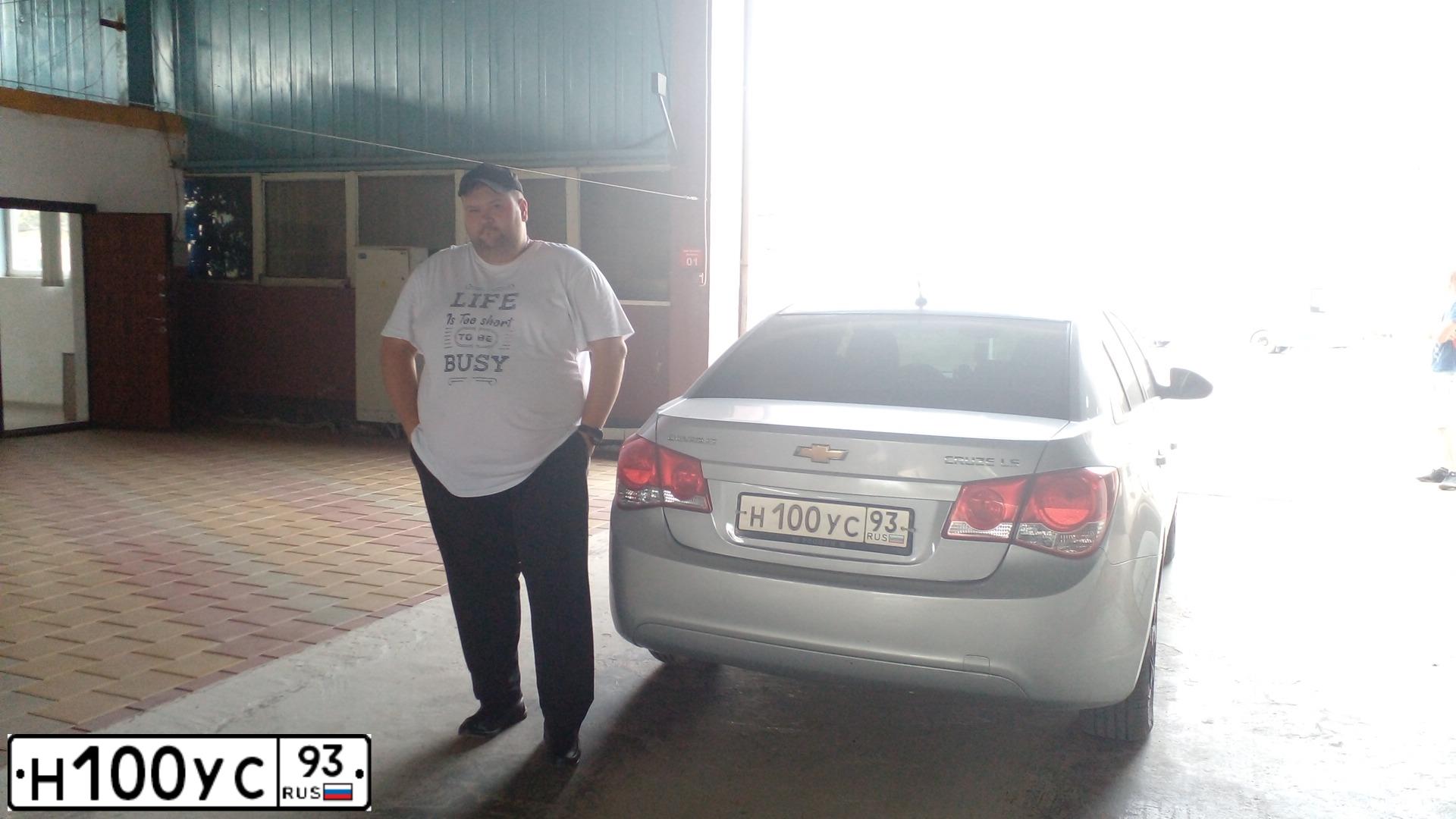 Фото автомобиля LADA 2172 PRIORA, 2009 — госномер Н100УС93. Цвет: Светло-Серебристый металлик
