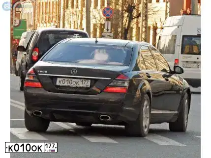 Фото автомобиля MERCEDES S-KLASSE, 2006 — госномер К010ОК177. Цвет: ЧЕРНЫЙ