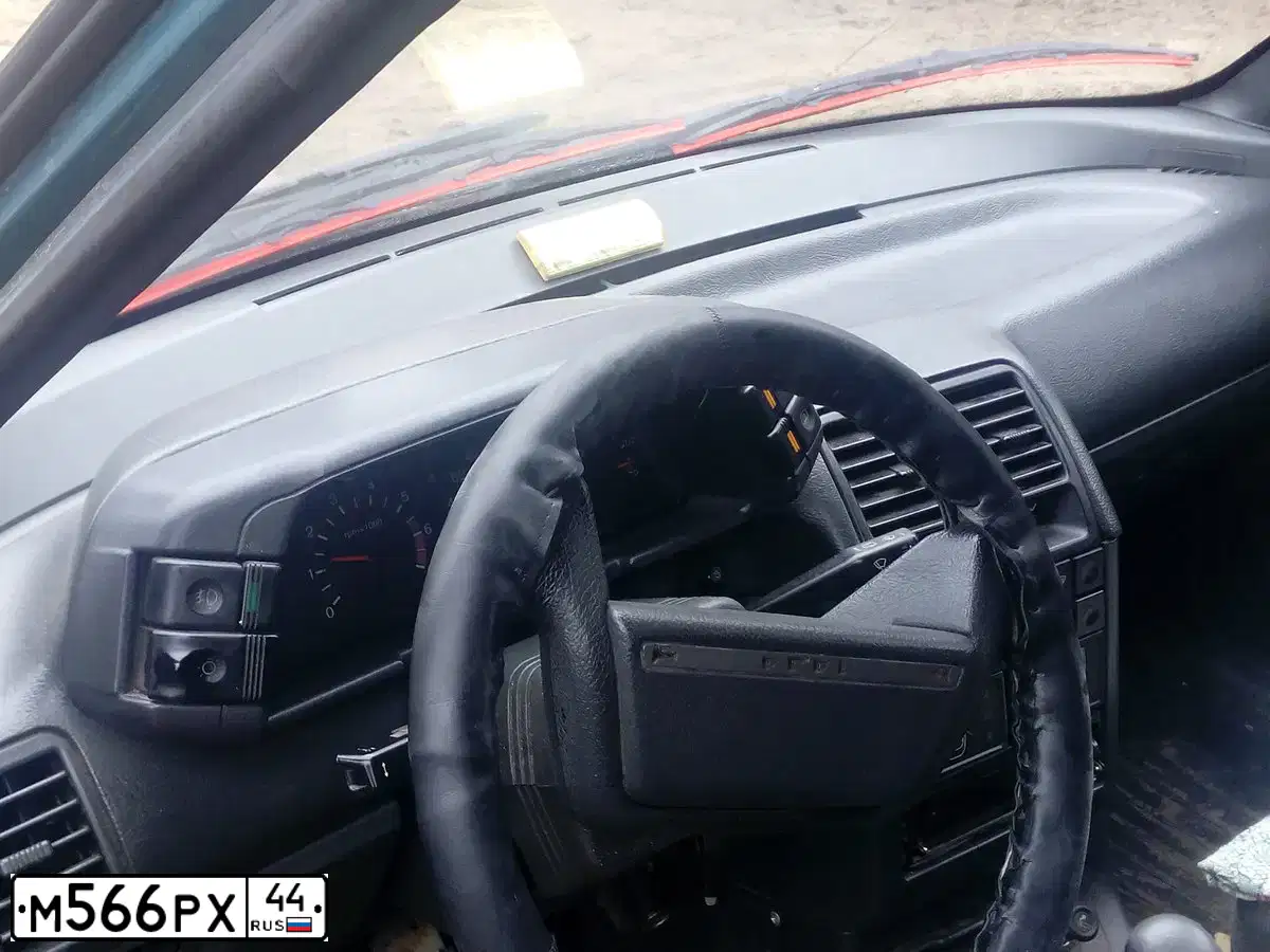 Фото автомобиля LADA 2110 LADA, 2001 — госномер М566РХ44. Цвет: СЕРЕБРИСТО-ЗЕЛЕНЫЙ