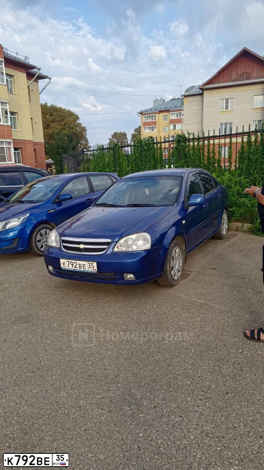 Фото автомобиля CHEVROLET LACETTI, 2012 — госномер Х901УМ197. Цвет: синий