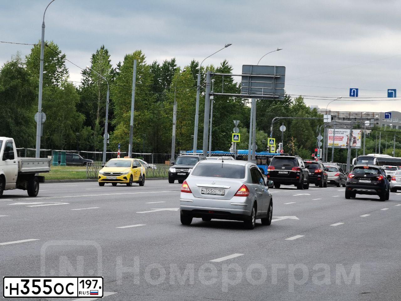 Фото автомобиля NISSAN TIIDA, 2008 — госномер Н355ОС197. Цвет: СЕРЫЙ СВЕТЛЫЙ