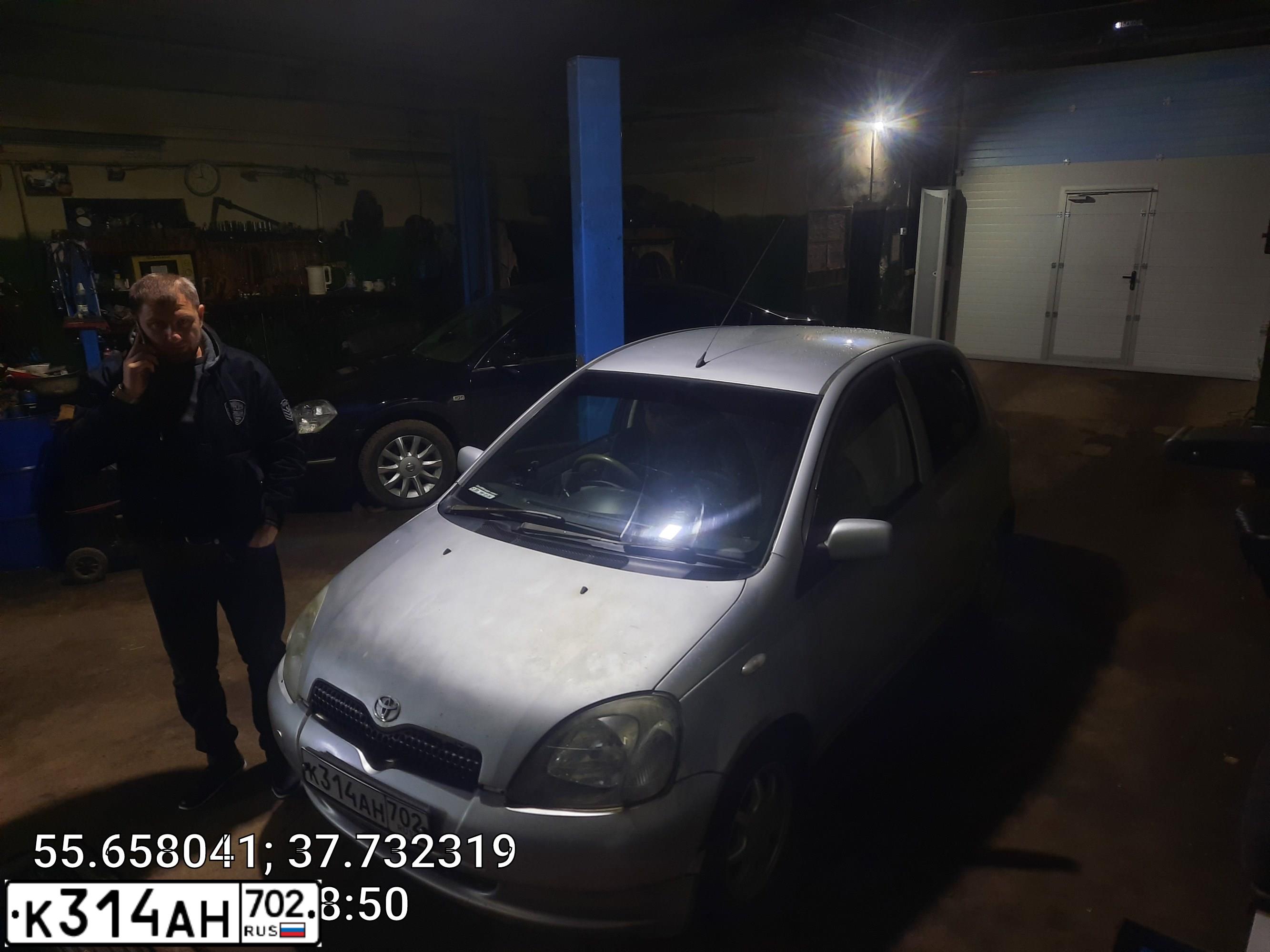 Фото автомобиля TOYOTA VITZ, 1999 — госномер К314АН702