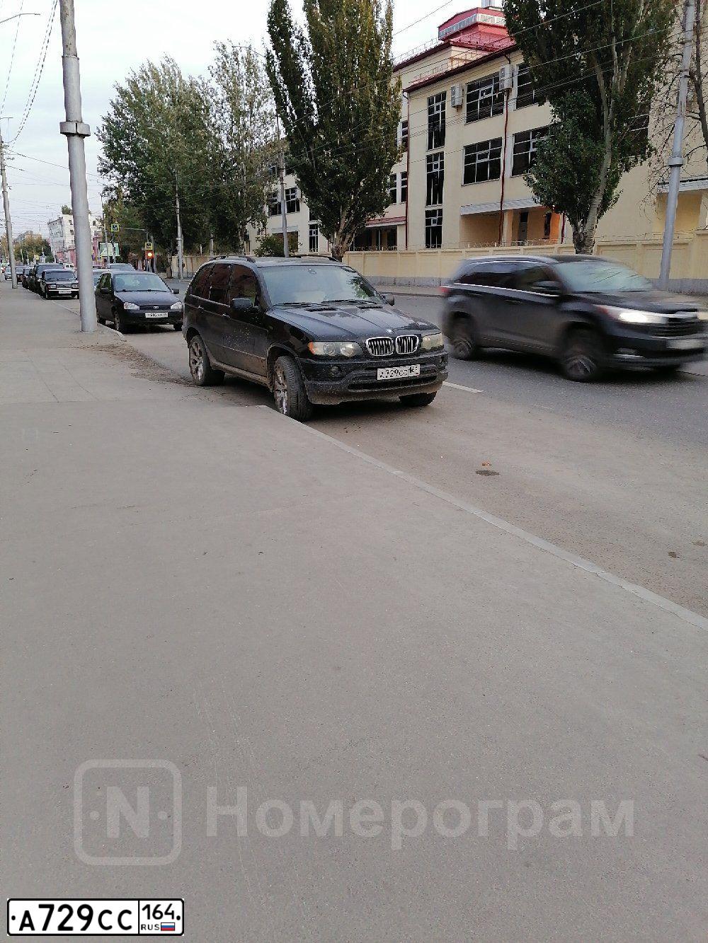 Фото автомобиля BMW X5, 2002 — госномер Е777НН36. Цвет: ЧЕРНЫЙ