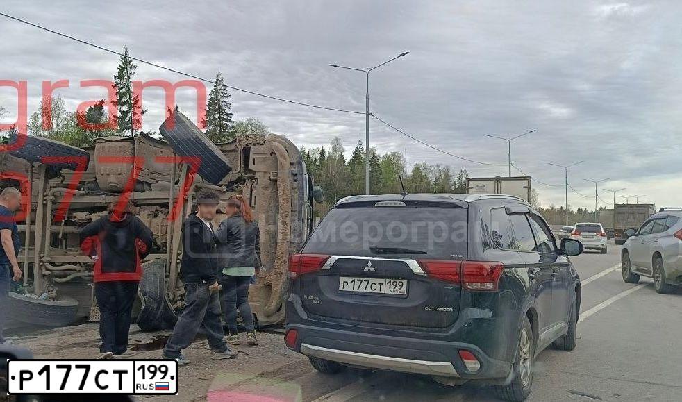 Фото автомобиля SUZUKI /GRAND/ VITARA, 2008 — госномер Р177СТ199. Цвет: ЧЕРНЫЙ