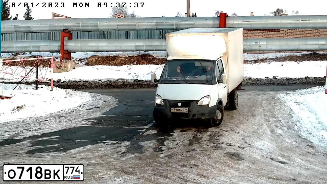Фото автомобиля БАГЕМ 27851, 2005 — госномер О718ВК774. Цвет: Белый