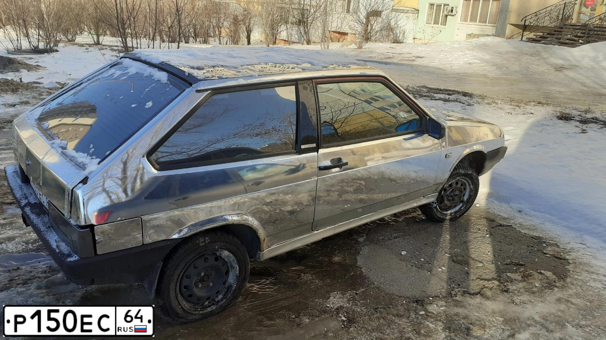 Фото автомобиля LADA 2170 PRIORA, 2009 — госномер Р988ЕУ64. Цвет: СИНЕ- ЧЕРНЫЙ
