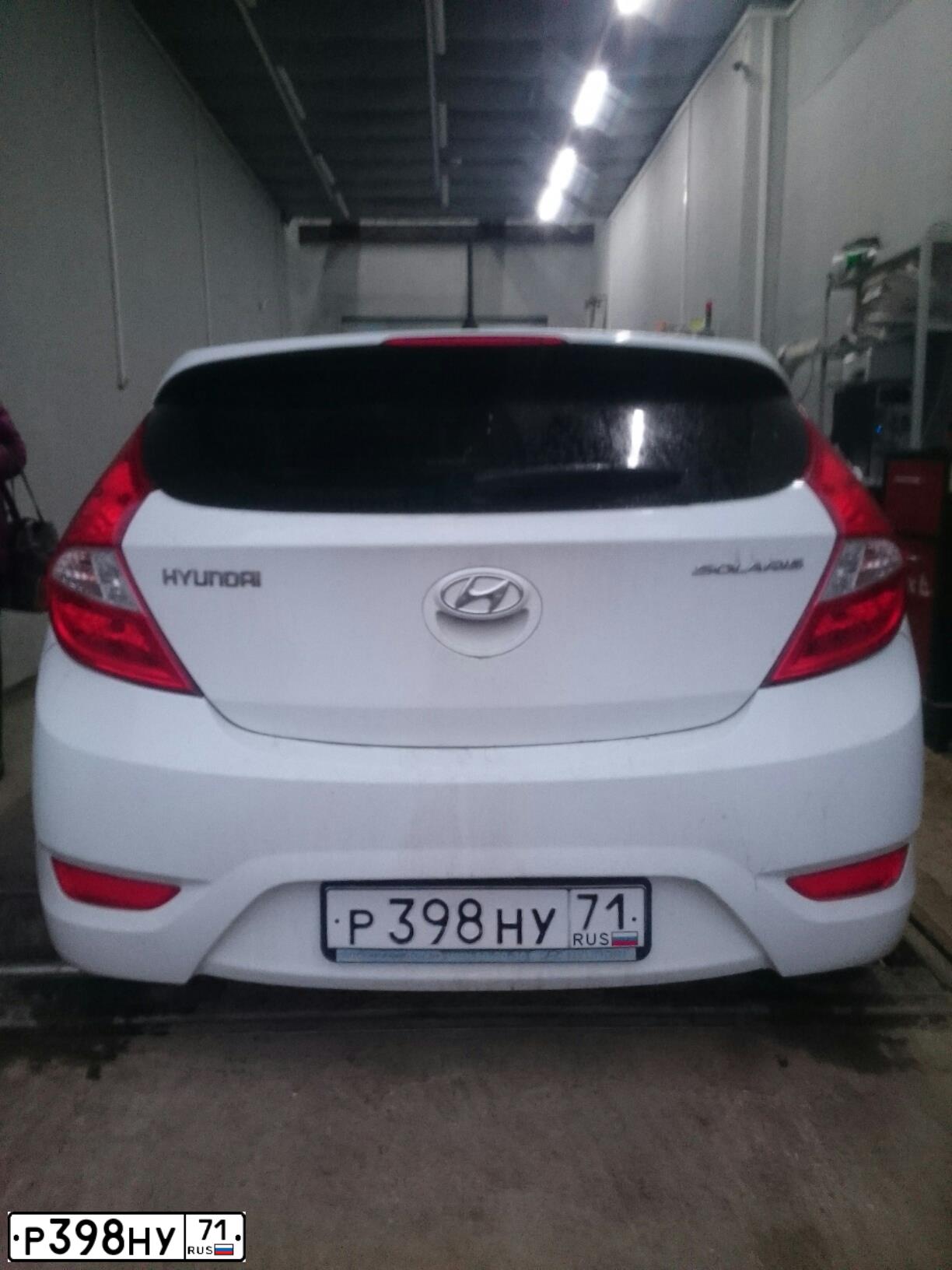 Фото автомобиля HYUNDAI SOLARIS, 2013 — госномер О270ТМ71. Цвет: Белый