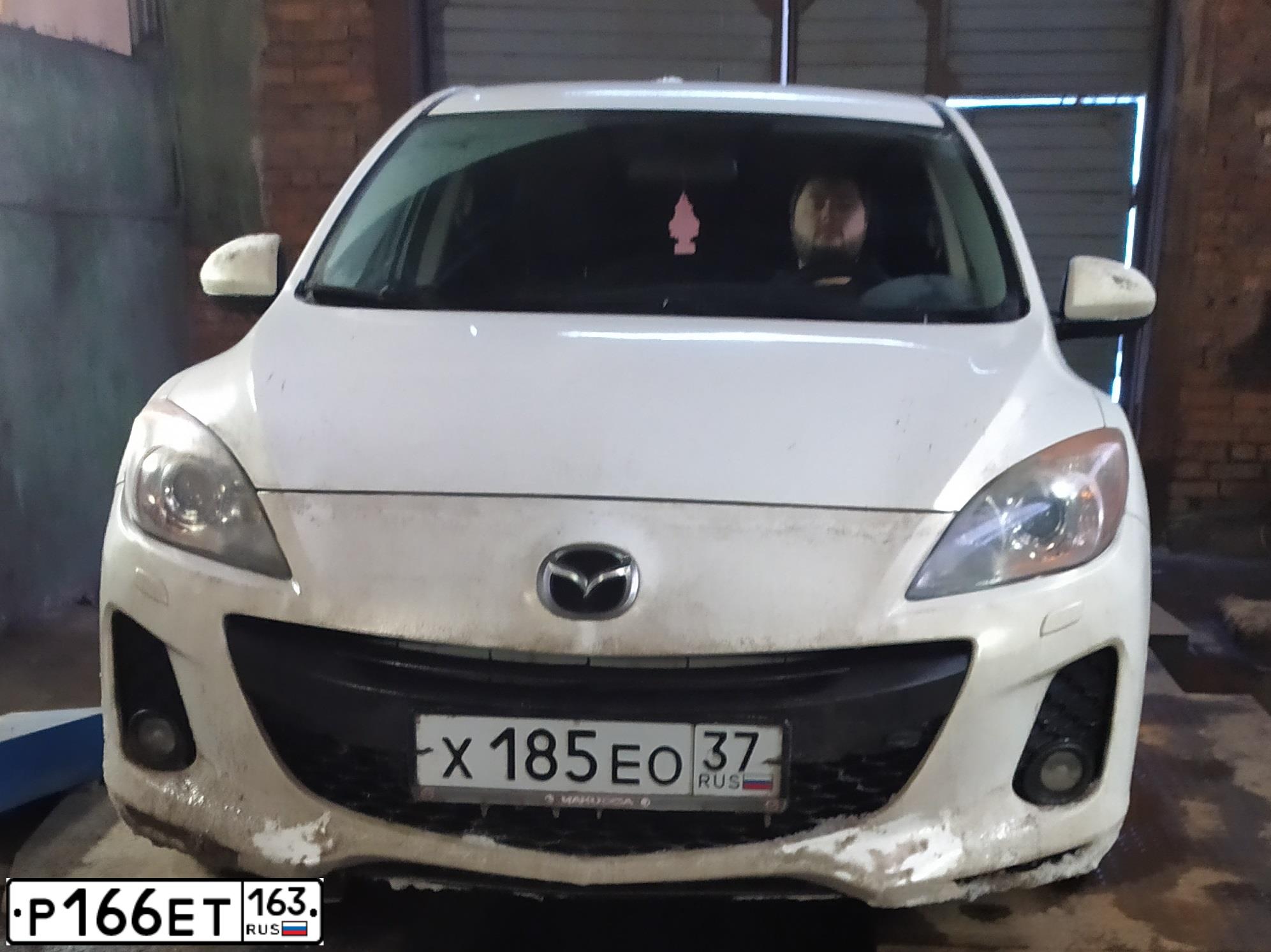 Фото автомобиля MAZDA 3, 2012 — госномер Р250ЕВ68. Цвет: Белый