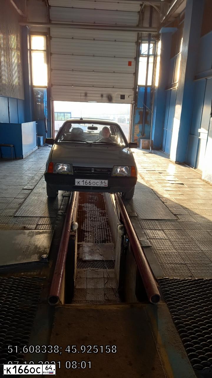Фото автомобиля LADA 2109 SAMARA, 2000 — госномер К166ОС64. Цвет: ГОЛУБОЙ