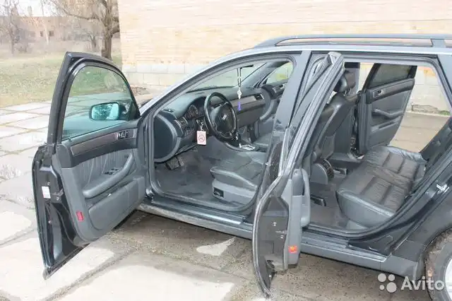 Фото автомобиля AUDI A6, 1999 — госномер М828ХА161. Цвет: ЧЕРНЫЙ
