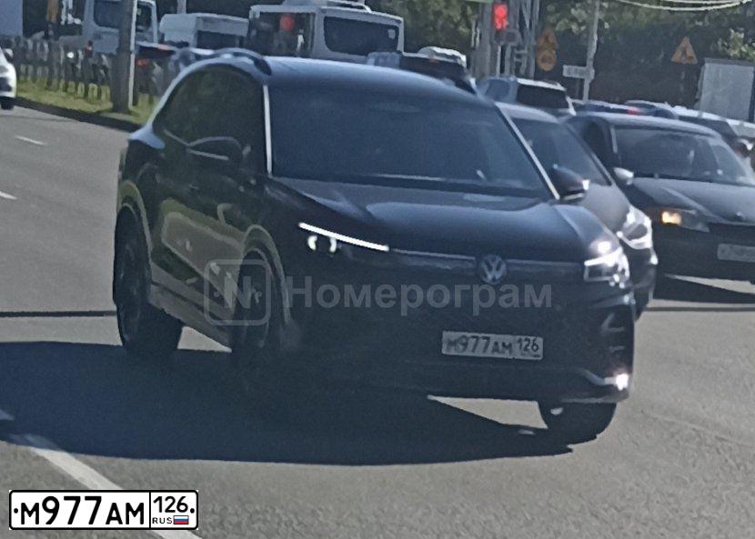 Фото автомобиля RENAULT DUSTER, 2021 — госномер М977АМ126. Цвет: ТЕМНО СЕРЫЙ