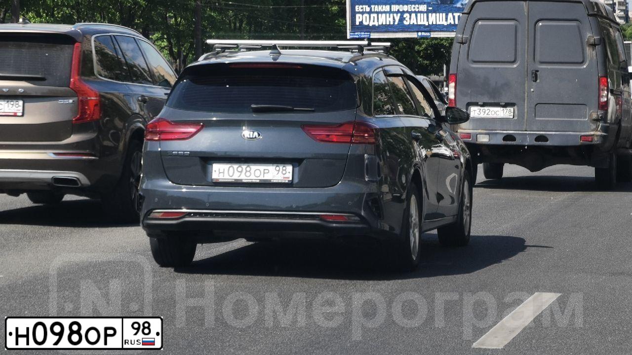 Фото автомобиля KIA CEED CD, 2020 — госномер У485УЕ198
