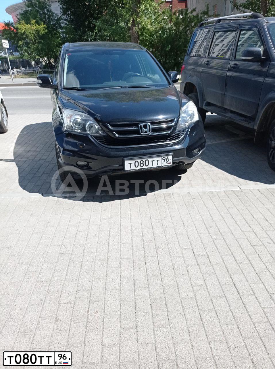 Фото автомобиля HONDA CR-V, 2011 — госномер Т080ТТ96. Цвет: ЧЕРНЫЙ