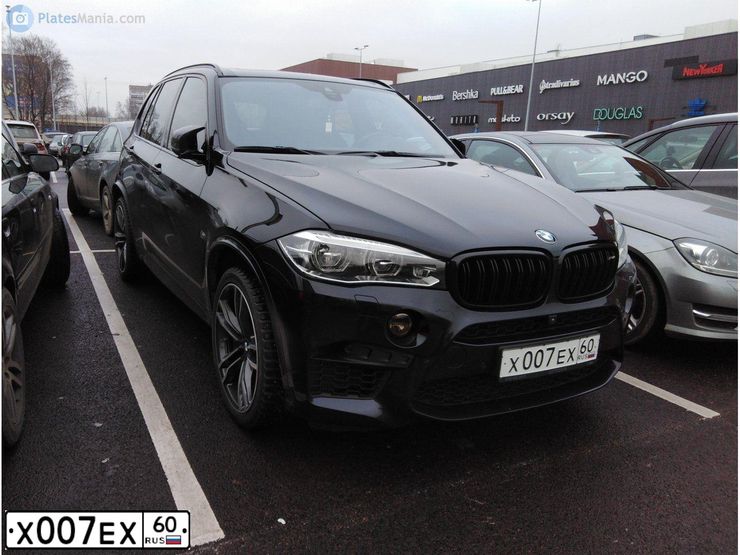 Фото автомобиля BMW X5M, 2018 — госномер Х007ЕХ60. Цвет: ЧЕРНЫЙ