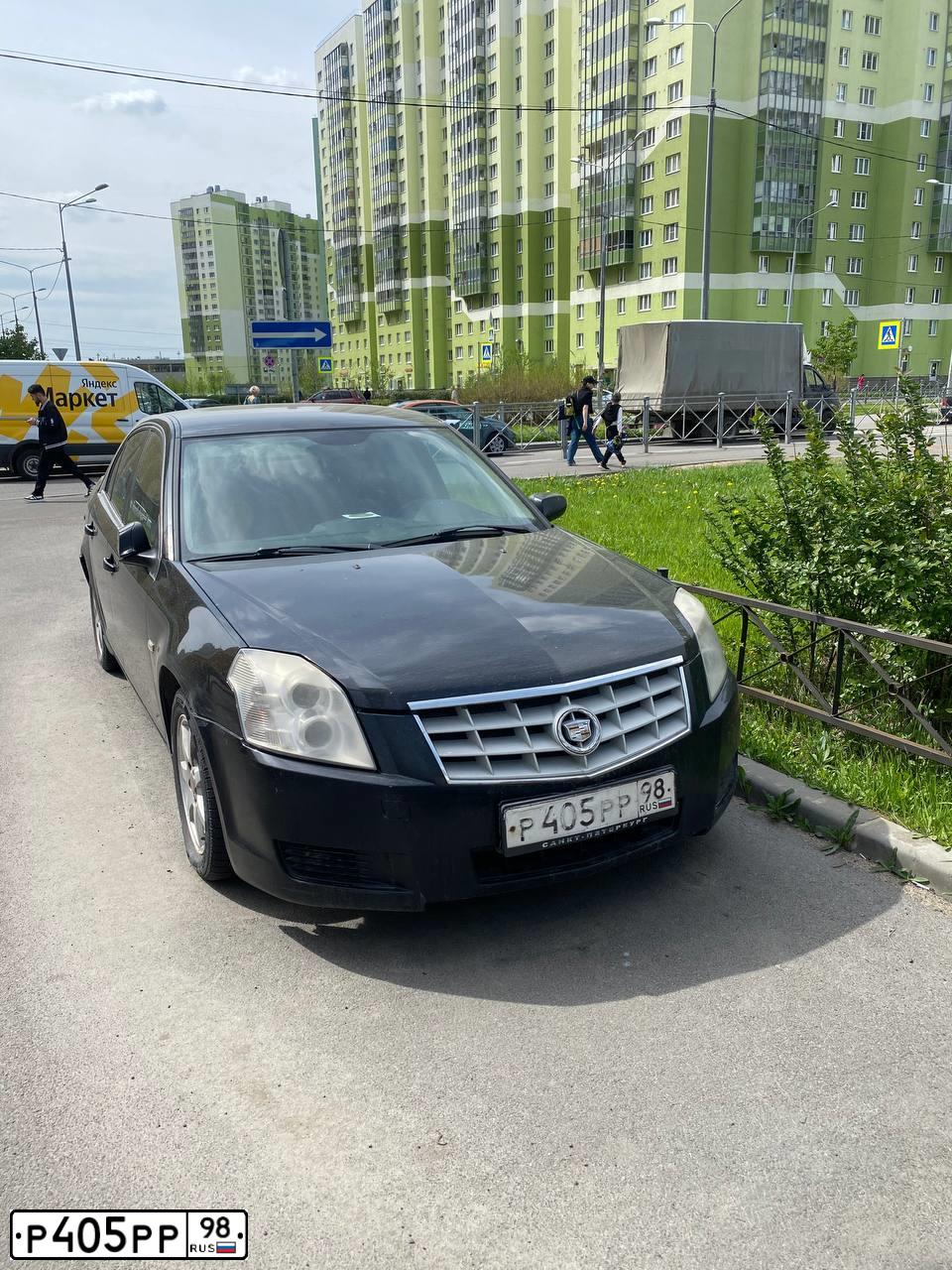 Фото автомобиля CADILLAC BLS, 2007 — госномер Р405РР98. Цвет: ЧЕРНЫЙ