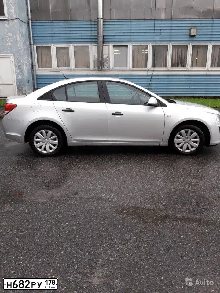 Фото автомобиля CHEVROLET CRUZE, 2013 — госномер В053НН93. Цвет: СЕРЕБРИСТЫЙ МЕТАЛЛИК