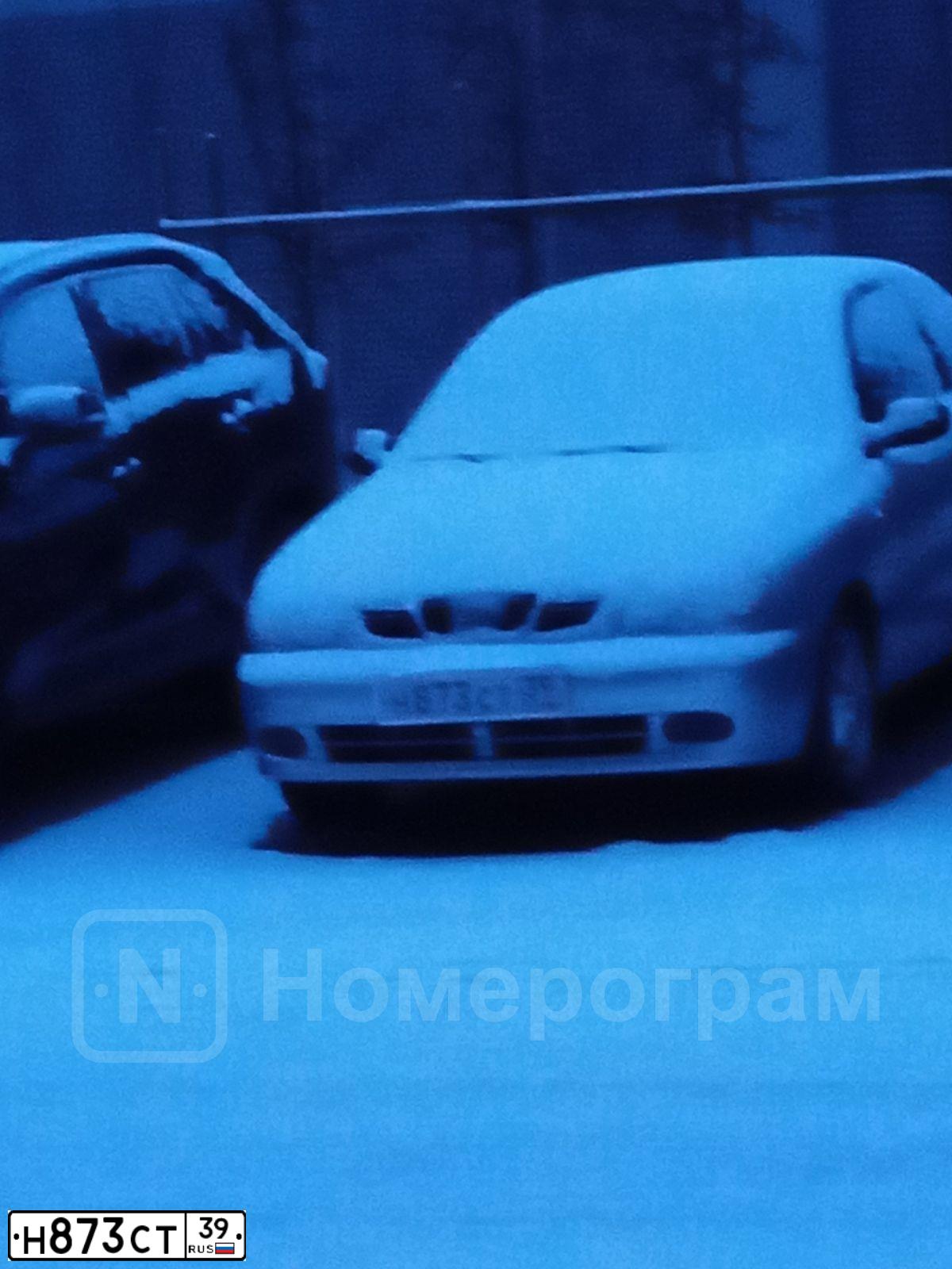 Фото автомобиля DAEWOO LANOS, 1999 — госномер Н873СТ39. Цвет: СЕРЕБРИСТЫЙ