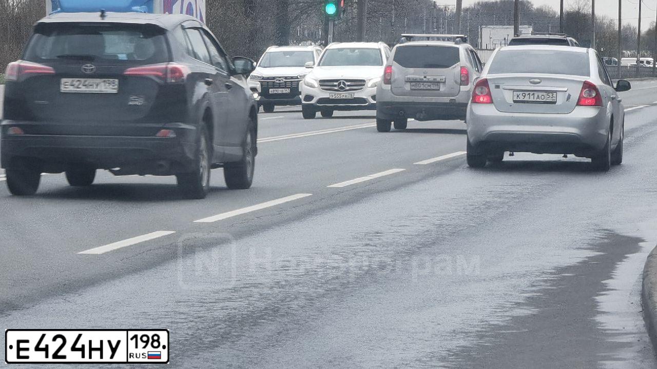 Фото автомобиля TOYOTA RAV4, 2017 — госномер Т696УР76