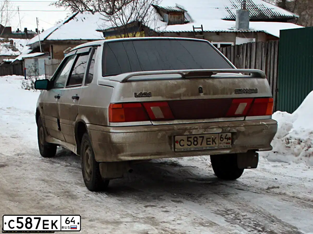 Фото автомобиля LADA 2115 SAMARA, 2007 — госномер С587ЕК64. Цвет: СВЕТЛО СЕРЕБРИСТЫЙ МЕТАЛЛ
