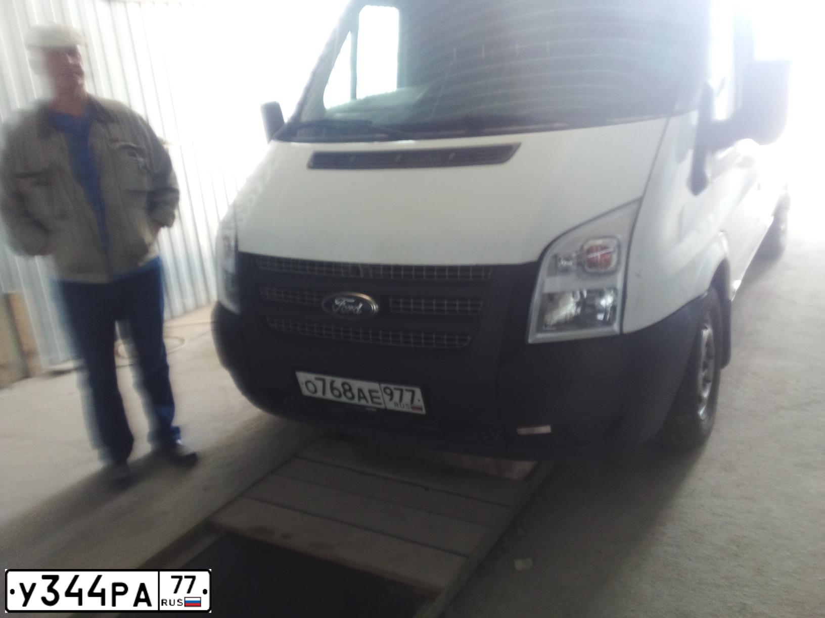 Фото автомобиля FORD TRANSIT, 2013 — госномер О664МР71. Цвет: Белый