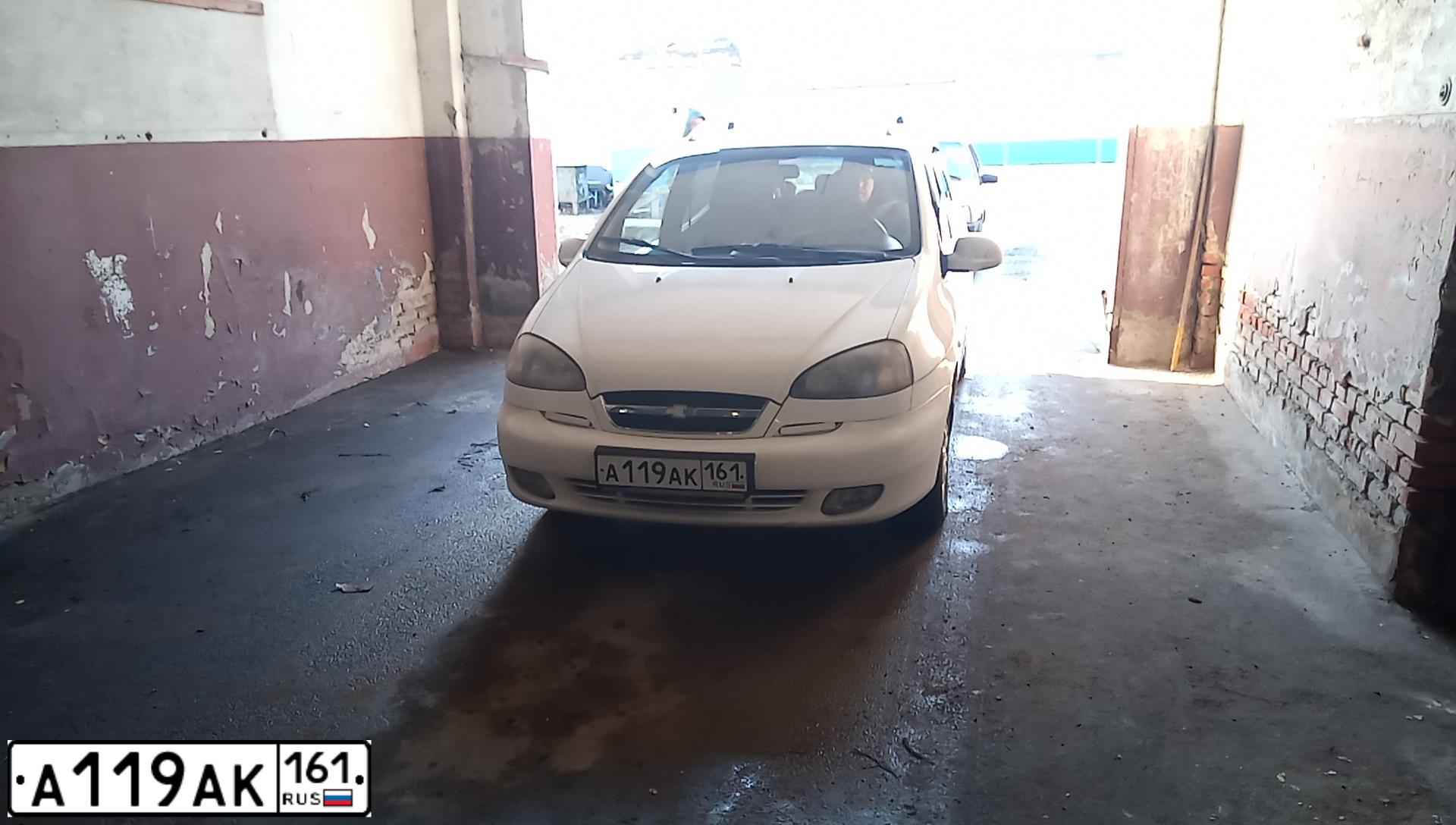 Фото автомобиля CHEVROLET REZZO, 2007 — госномер А119АК161. Цвет: Белый