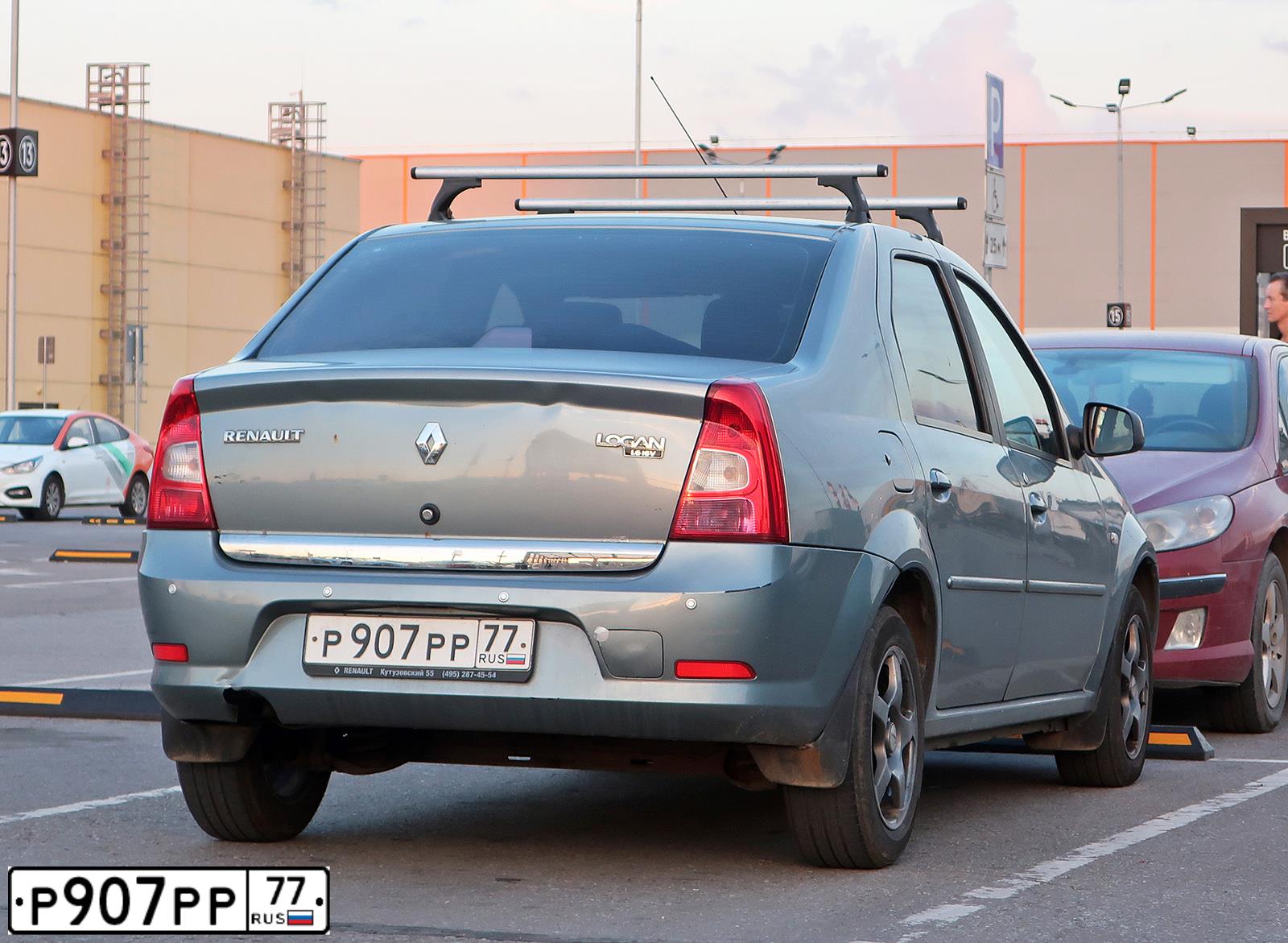 Фото автомобиля SUZUKI SX 4, 2013 — госномер В907РР77. Цвет: Белый