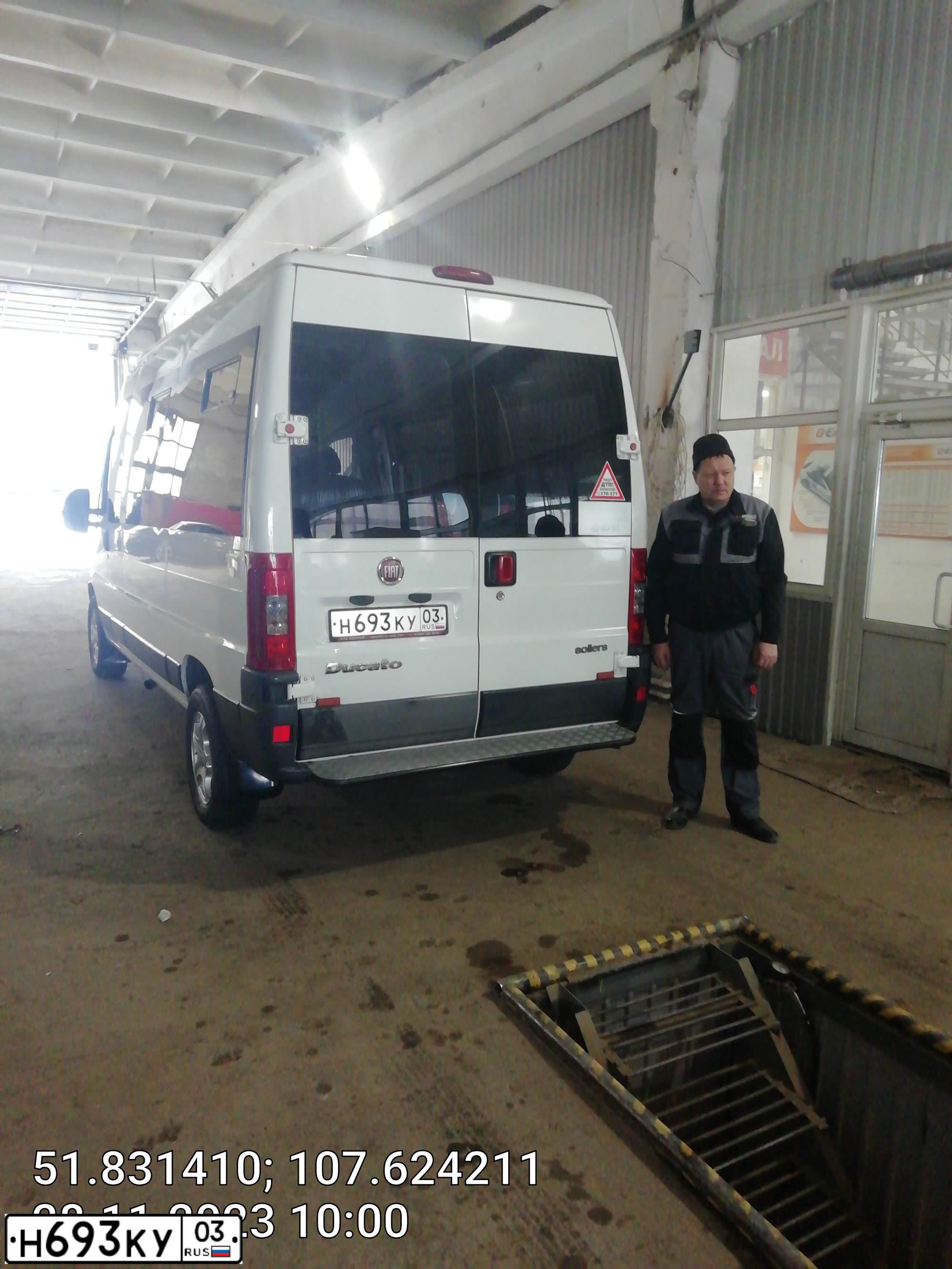 Фото автомобиля FIAT DUCATO, 2011 — госномер Н693КУ03. Цвет: БЕЛЫЙ