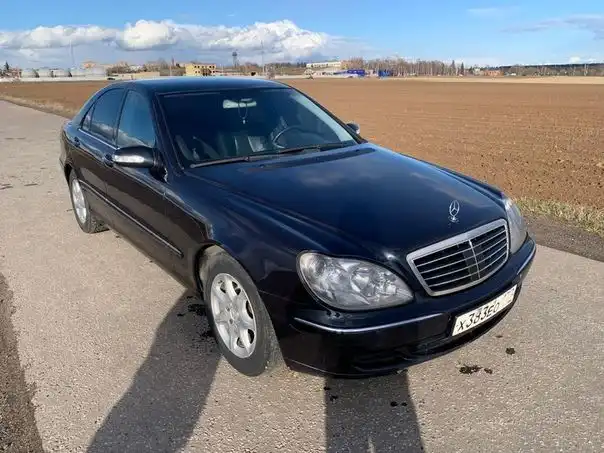Фото автомобиля BMW SERIE 3, 2012 — госномер Е656КЕ197. Цвет: ЧЕРНЫЙ