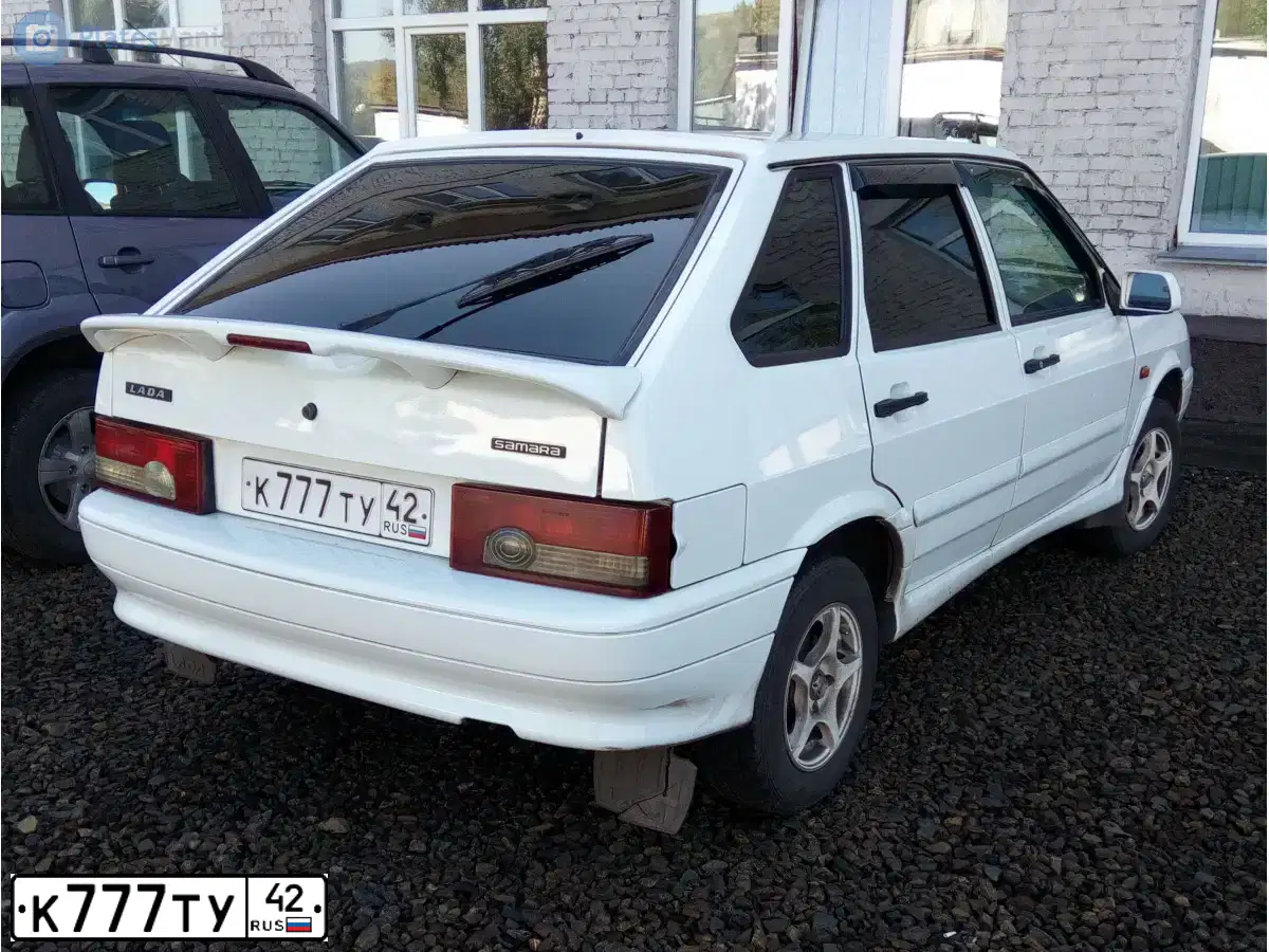 Фото автомобиля LADA 2114, 2012 — госномер М806УМ124