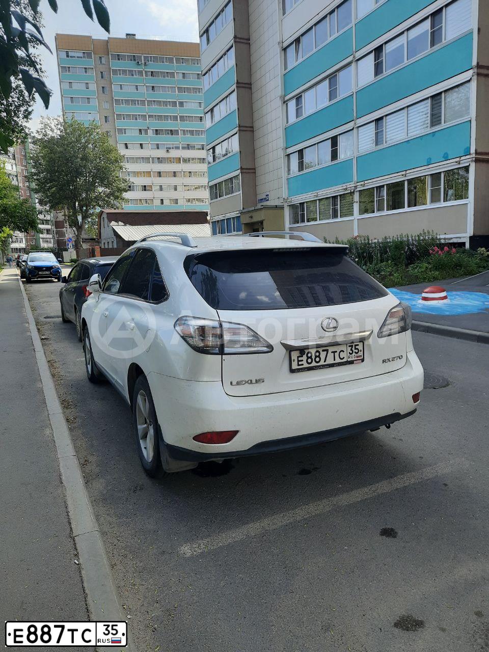 Фото автомобиля LEXUS RX, 2011 — госномер В505РХ35. Цвет: ПЕРЛАМУТРОВО-БЕЛЫЙ