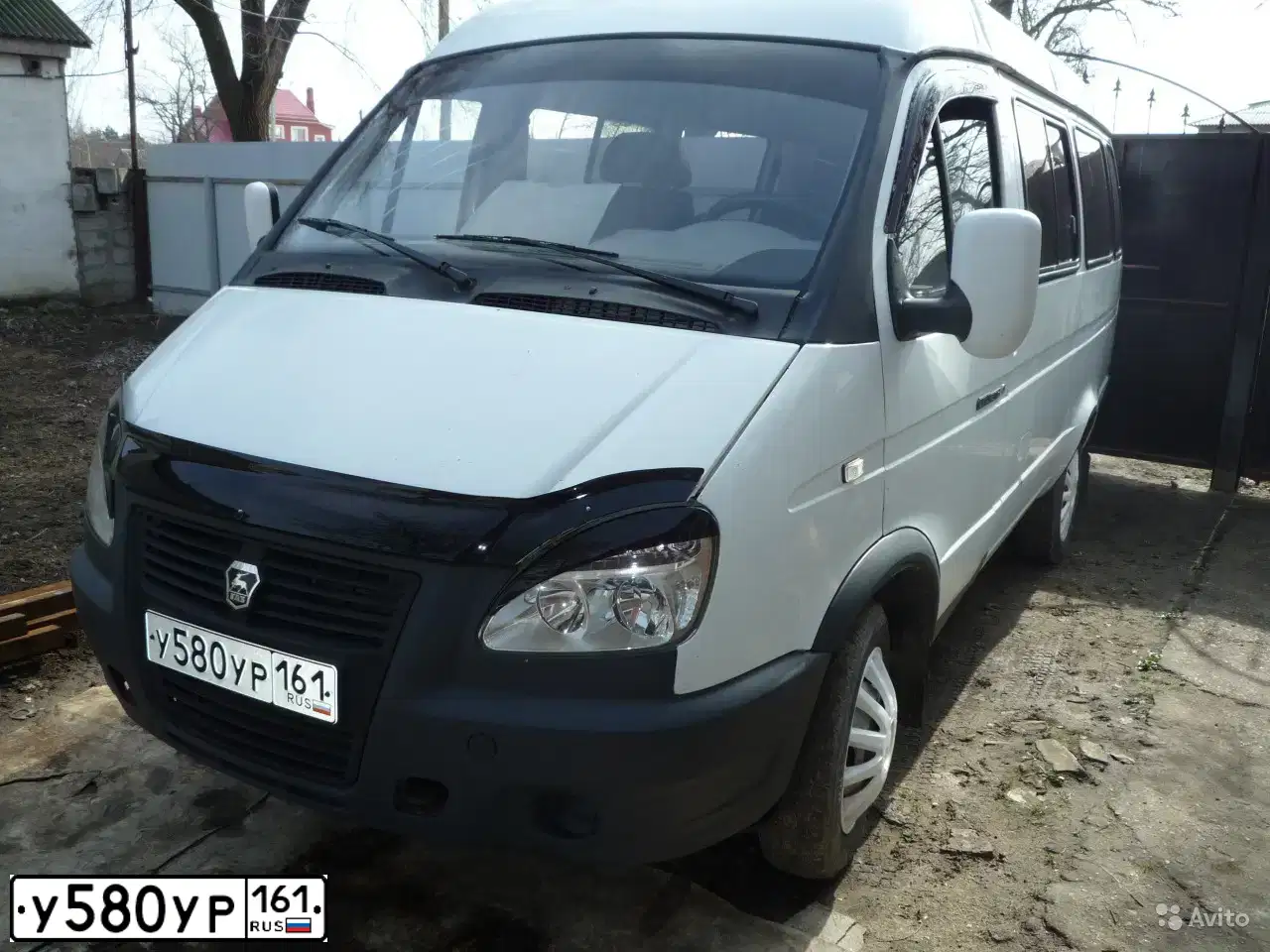 Фото автомобиля GAZ 3221 EL, 2005 — госномер У580УР161. Цвет: БЕЛЫЙ