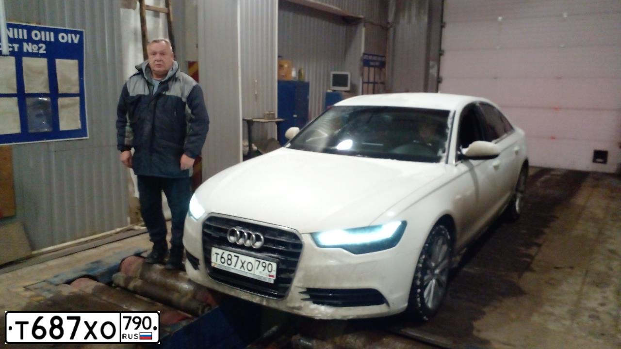 Фото автомобиля AUDI A6, 2012 — госномер С353КТ198. Цвет: Белый