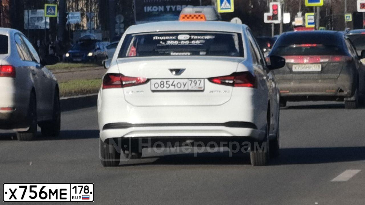 Фото автомобиля SKODA FABIA, 2012 — госномер М706ЕС178. Цвет: ЧЕРНЫЙ