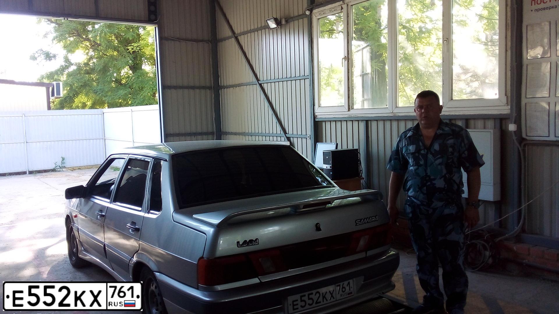 Фото автомобиля LADA 2115 SAMARA, 2004 — госномер Е552КХ761. Цвет: СВЕТЛО-СЕРЕБРИСТЫЙ МЕТАЛЛ