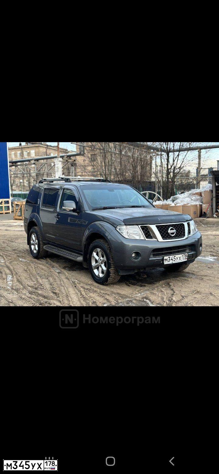Фото автомобиля NISSAN  PATHFINDER, 2012 — госномер Е507НР147. Цвет: СЕРО-ГОЛУБОЙ