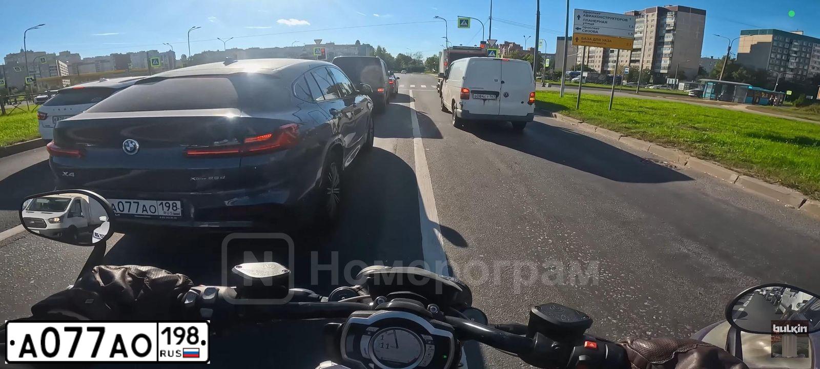 Фото автомобиля BMW X4, 2017 — госномер С086ТЕ790. Цвет: ТЕМНО-СЕРЫЙ