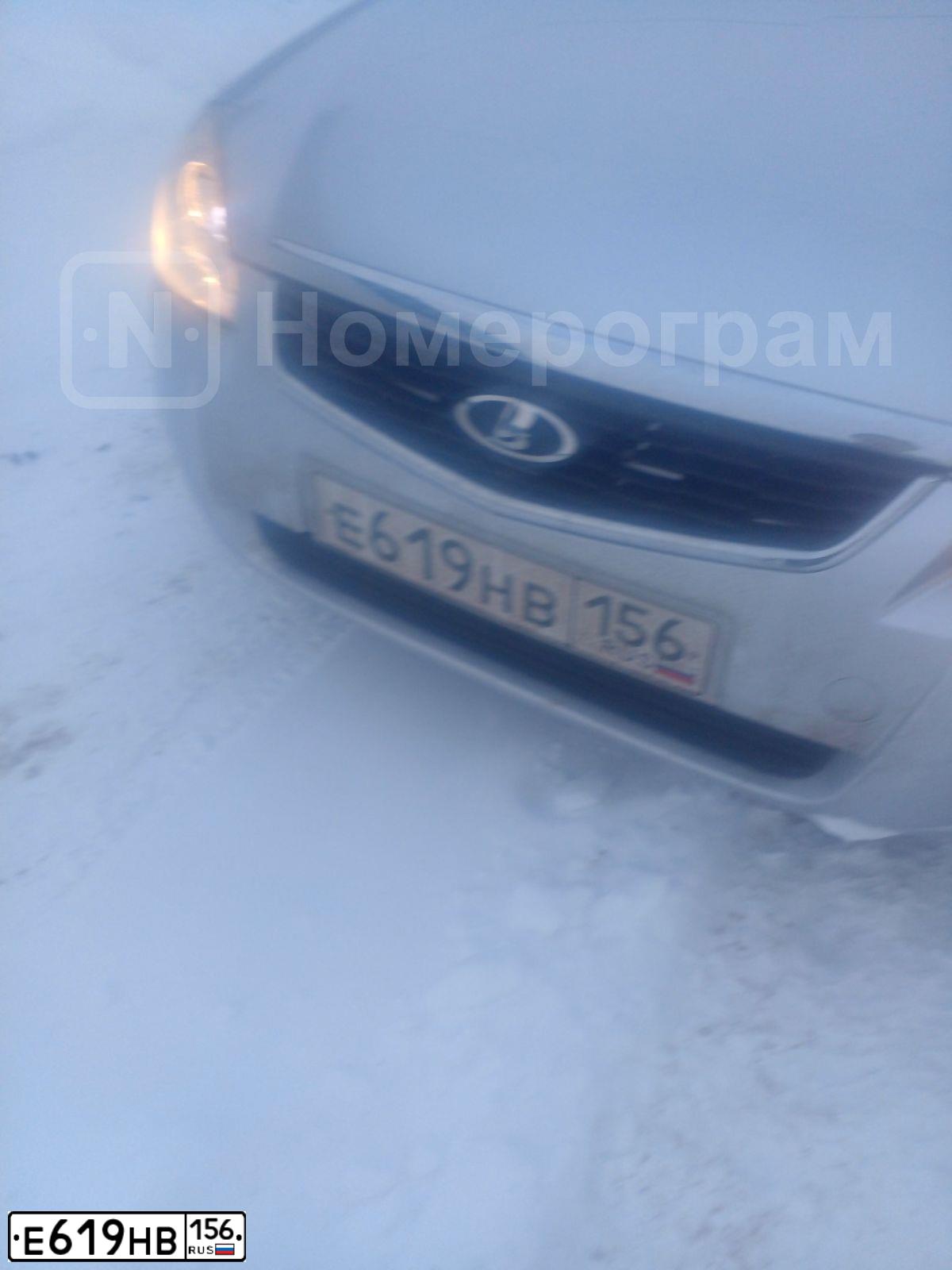 Фото автомобиля LADA 2172 PRIORA, 2008 — госномер Е619НВ156. Цвет: Светло-серебристый металик