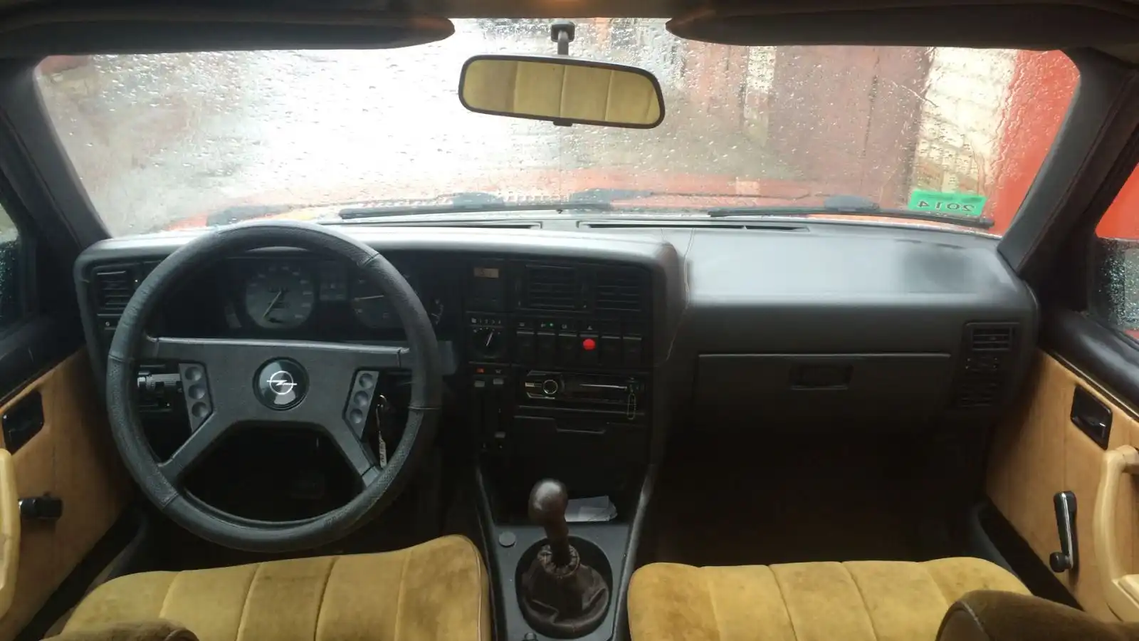 Фото автомобиля OPEL ASTRA, 2000 — госномер У308ХТ180. Цвет: ЧЕРНЫЙ