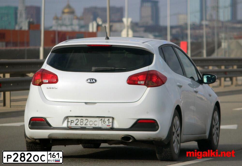 Фото автомобиля LADA 2115 SAMARA, 2006 — госномер Р562КМ161. Цвет: ЗОЛОТИСТЫЙ ТЕМНО-ЗЕЛЕНЫЙ