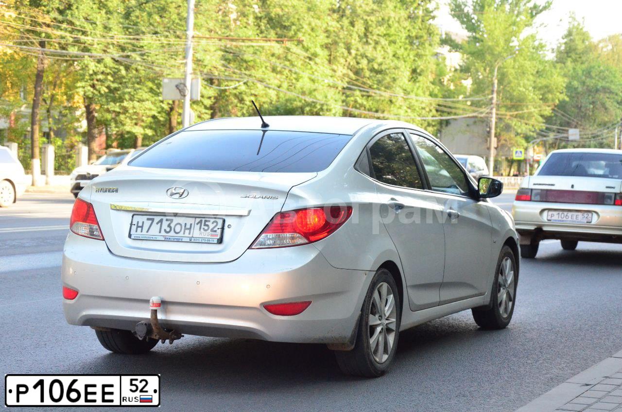 Фото автомобиля LADA 2110 LADA, 2005 — госномер Р106ЕЕ52. Цвет: СЕРО-БЕЖЕВЫЙ
