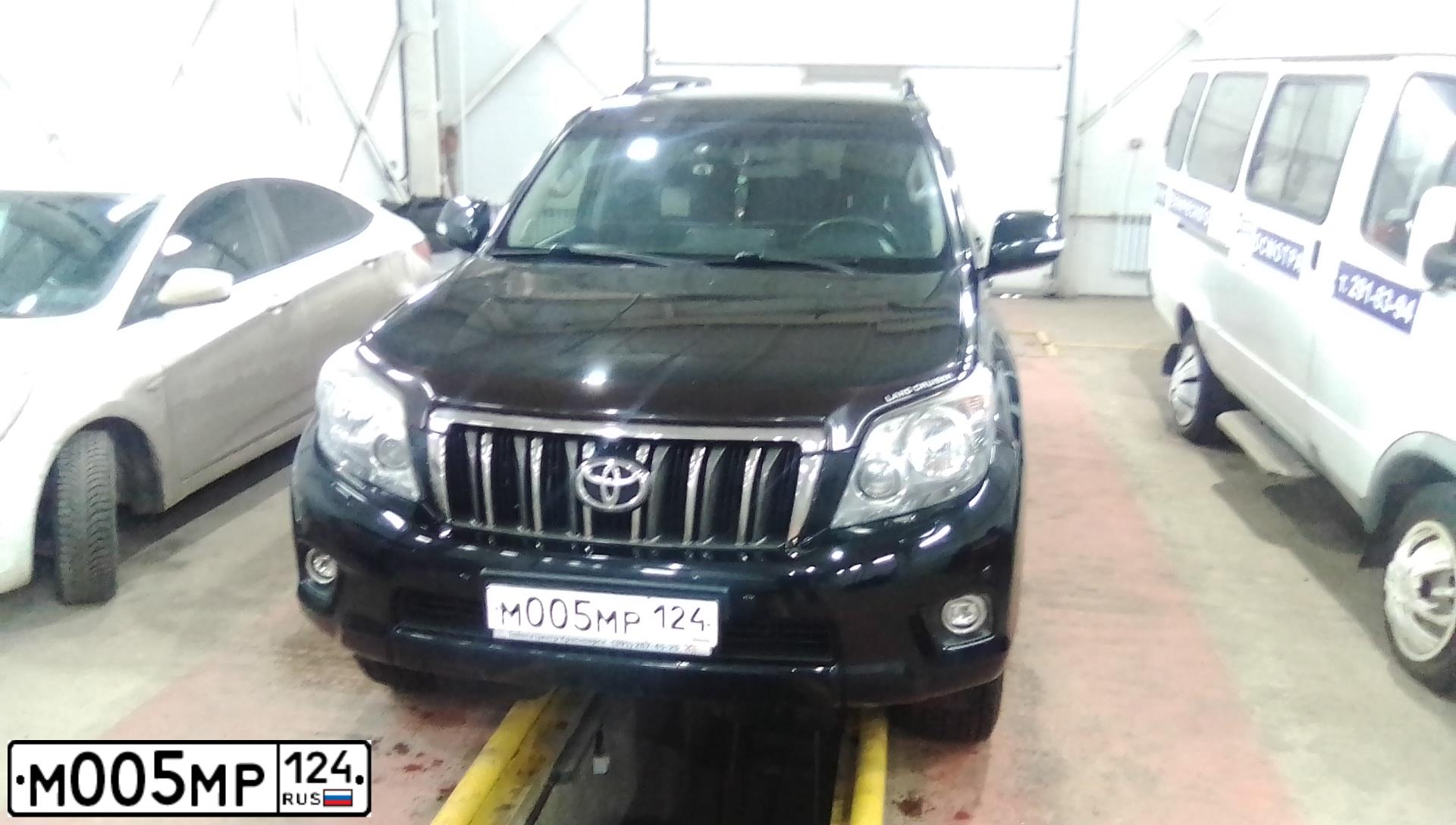 Фото автомобиля HYUNDAI SOLARIS, 2012 — госномер М758ЕТ124. Цвет: ЧЕРНО-СЕРЫЙ