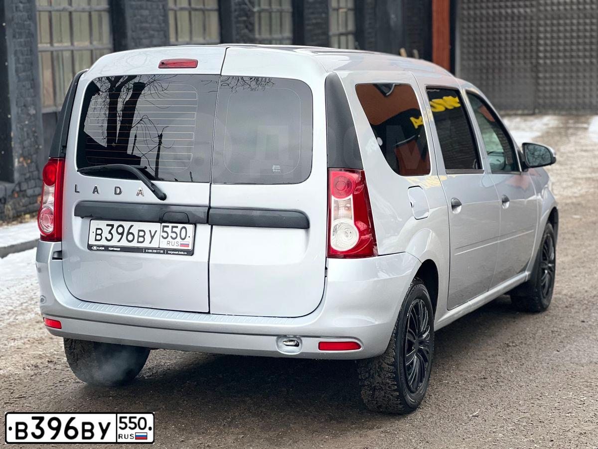 Фото автомобиля VAZ LADA LARGUS, 2021 — госномер Е549НР790. Цвет: СЕРЫЙ