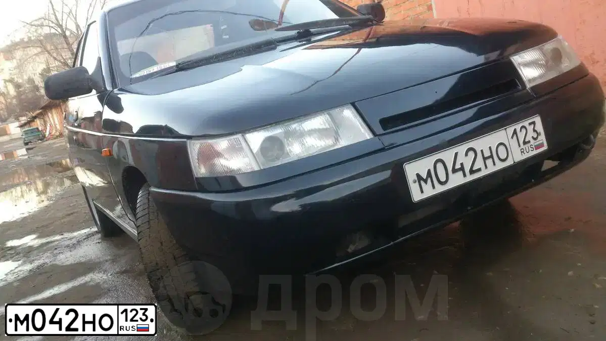 Фото автомобиля LADA 2110, 2005 — госномер М042НО123. Цвет: ГРАФИТ