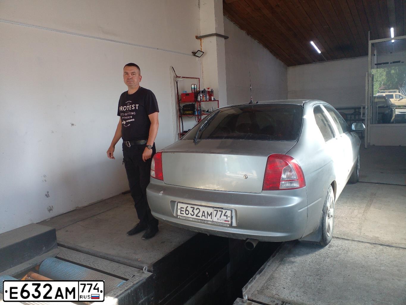 Фото автомобиля KIA SHUMA, 2004 — госномер Х219АЕ196
