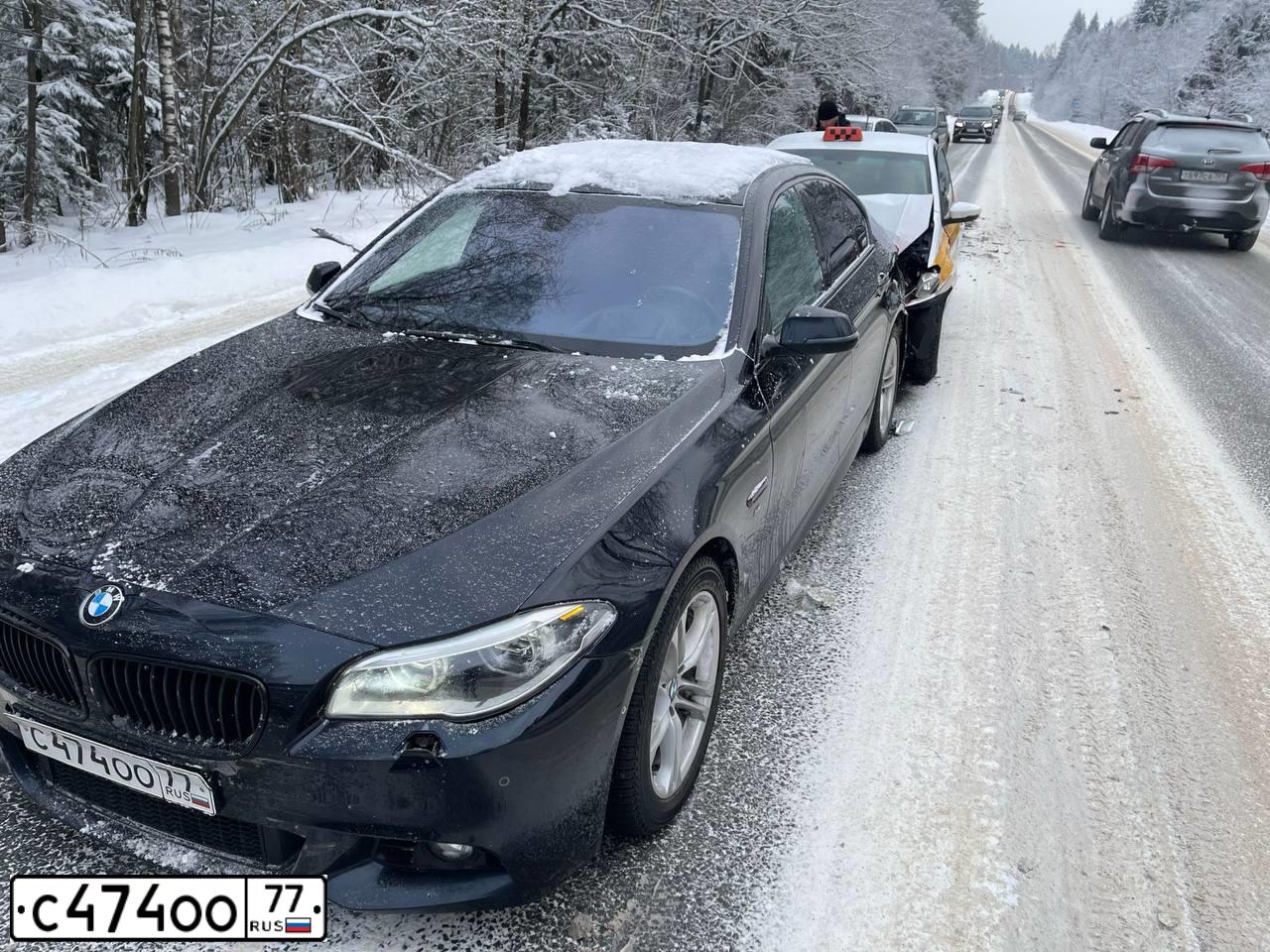 Фото автомобиля INFINITI QX70 /FX/, 2010 — госномер К800ВН96. Цвет: Коричневый