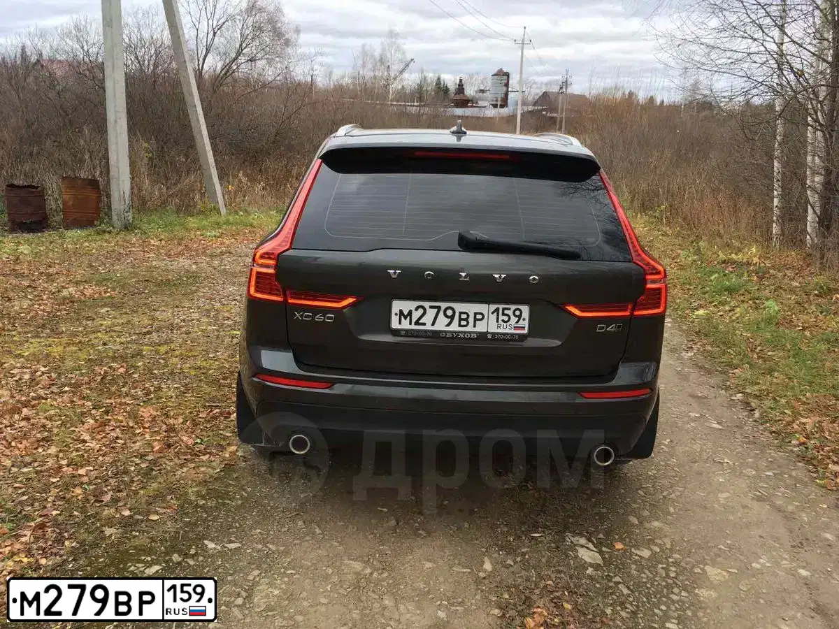 Фото автомобиля VOLVO XC60, 2018 — госномер У416НН72. Цвет: СЕРО-ЗЕЛЕНЫЙ