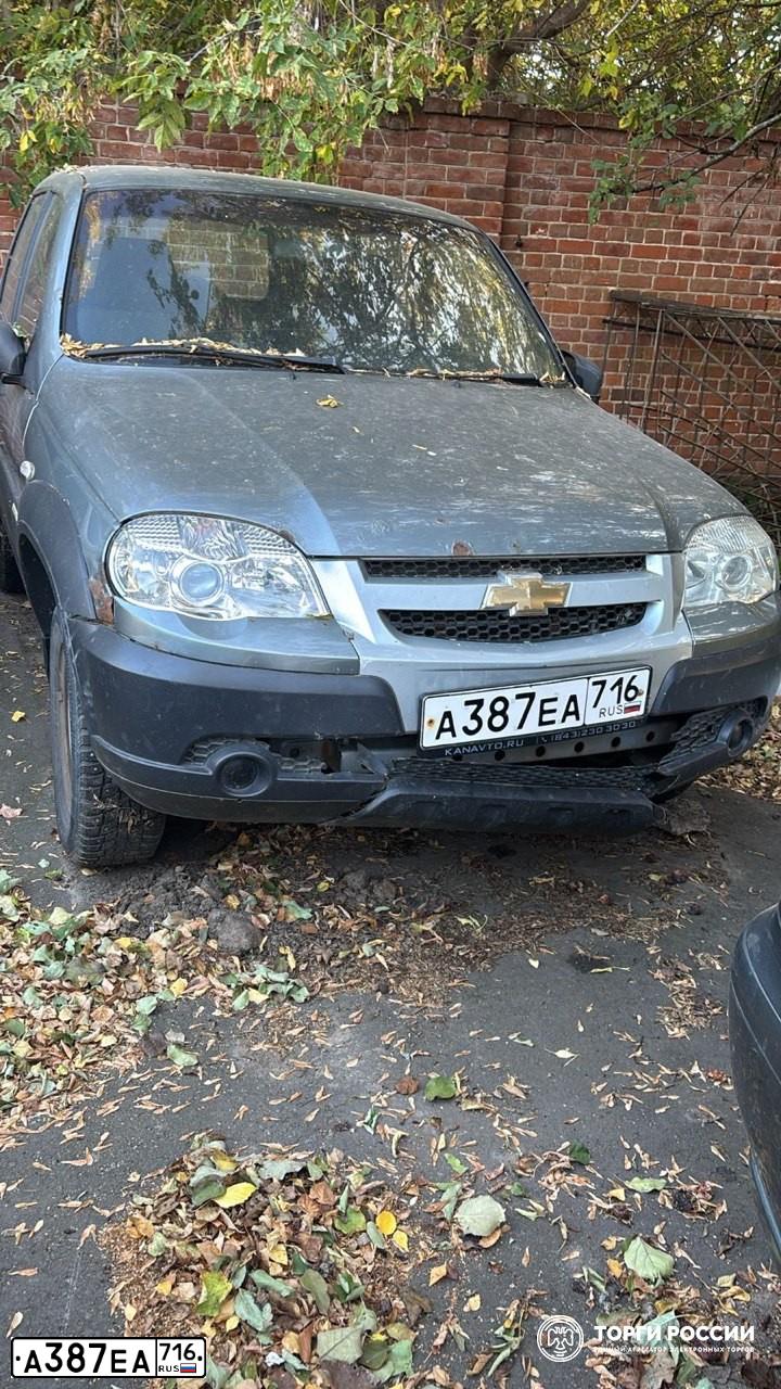 Фото автомобиля CHEVROLET NIVA, 2017 — госномер А387ЕА716