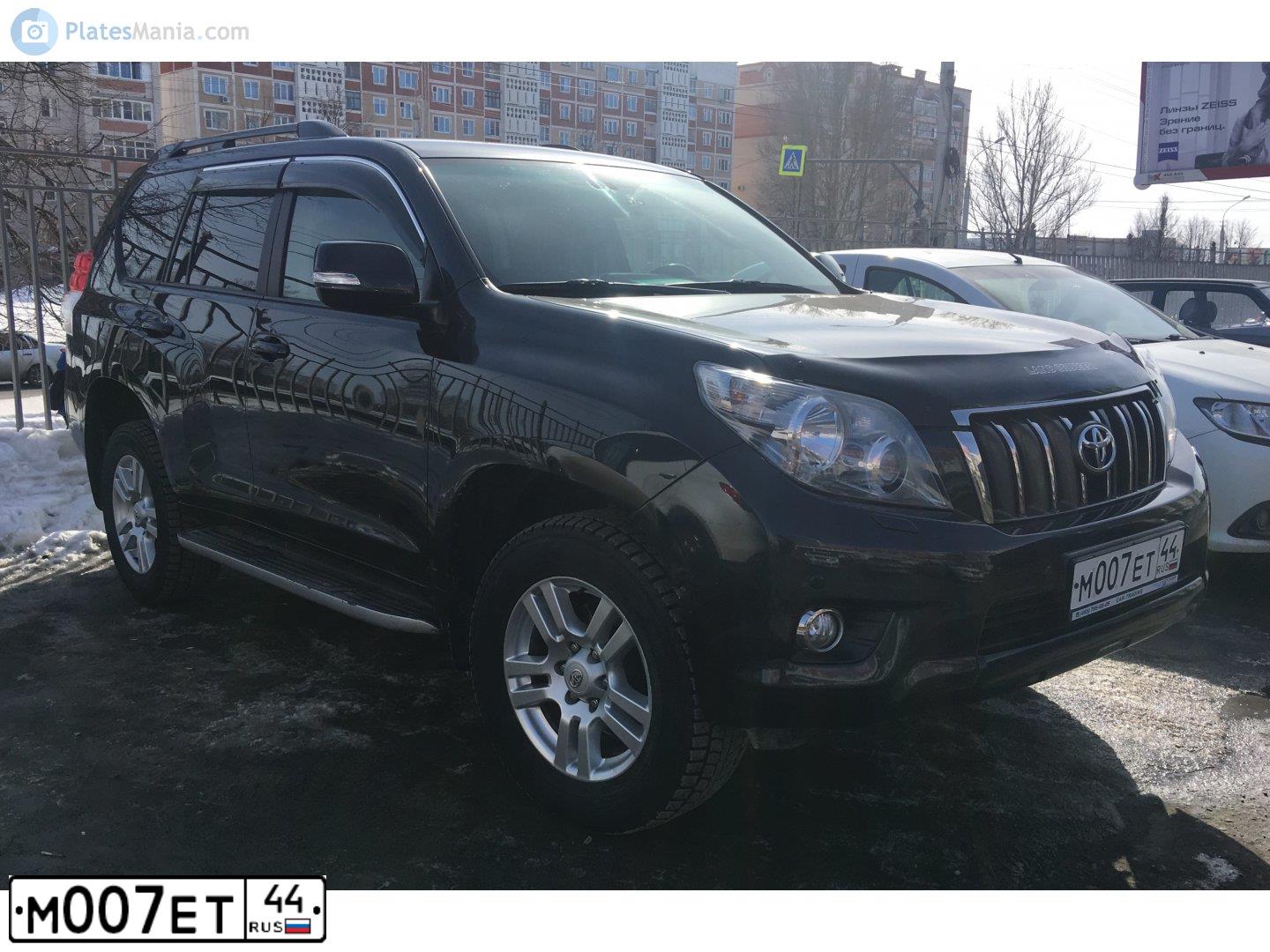 Фото автомобиля TOYOTA LANDCRUISER, 2007 — госномер Н777НМ76. Цвет: ЧЕРНЫЙ